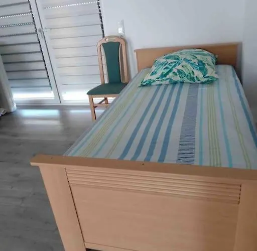 Appartement Grosse Und Schoene In Zentraler Lage